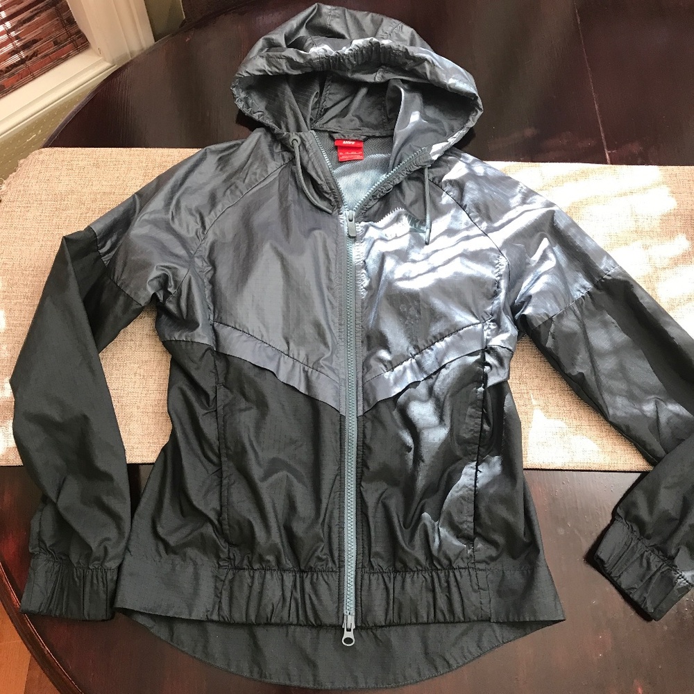Nike xs jacket